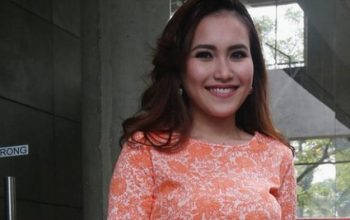 Lirik Lagu Geboy Mujair – Ayu Ting Ting: Kisah Lucu tentang Patah Hati dan Dangdut