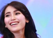 Lirik Lagu Happy – Ayu Ting Ting: Kebahagiaan Sederhana Bersama Kekasih