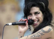 Lirik Lagu “Valerie” – Amy Winehouse: Seruan Rindu yang Menggetarkan