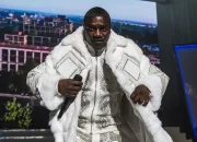 Ketegasan dalam Lirik Lagu ‘Trouble Nobody (Explicit)’ – Akon