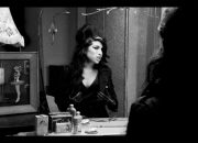 Makna Hubungan dalam Lirik Lagu ‘Do Me Good’ – Amy Winehouse