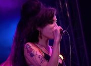 Refleksi Diri dalam Lirik Lagu ‘Halftime’ – Amy Winehouse