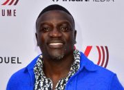 Menjelajahi Lirik Lagu ‘So Fly’ – Akon